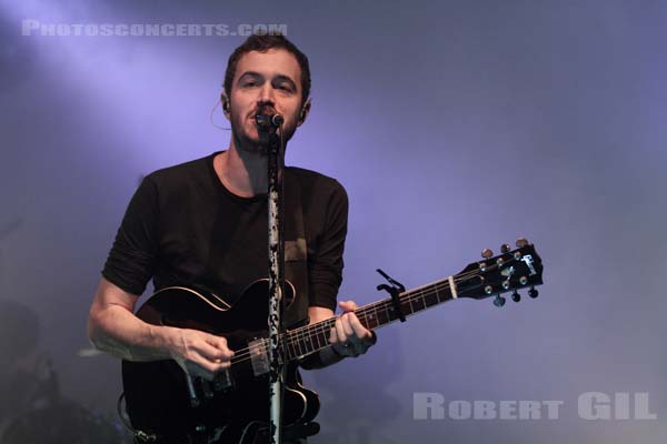 EDITORS - 2014-03-17 - PARIS - La Cigale - Thomas Michael Henry Smith